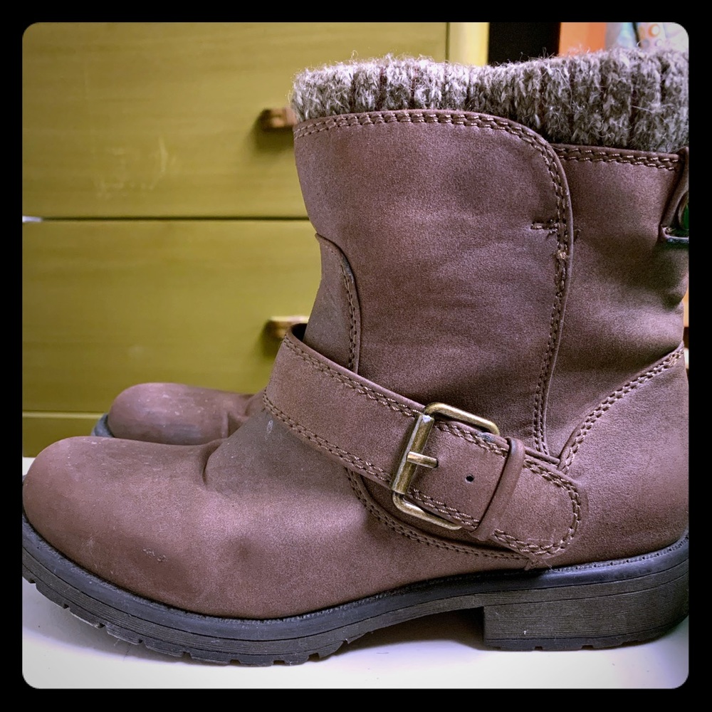 Roxy boots